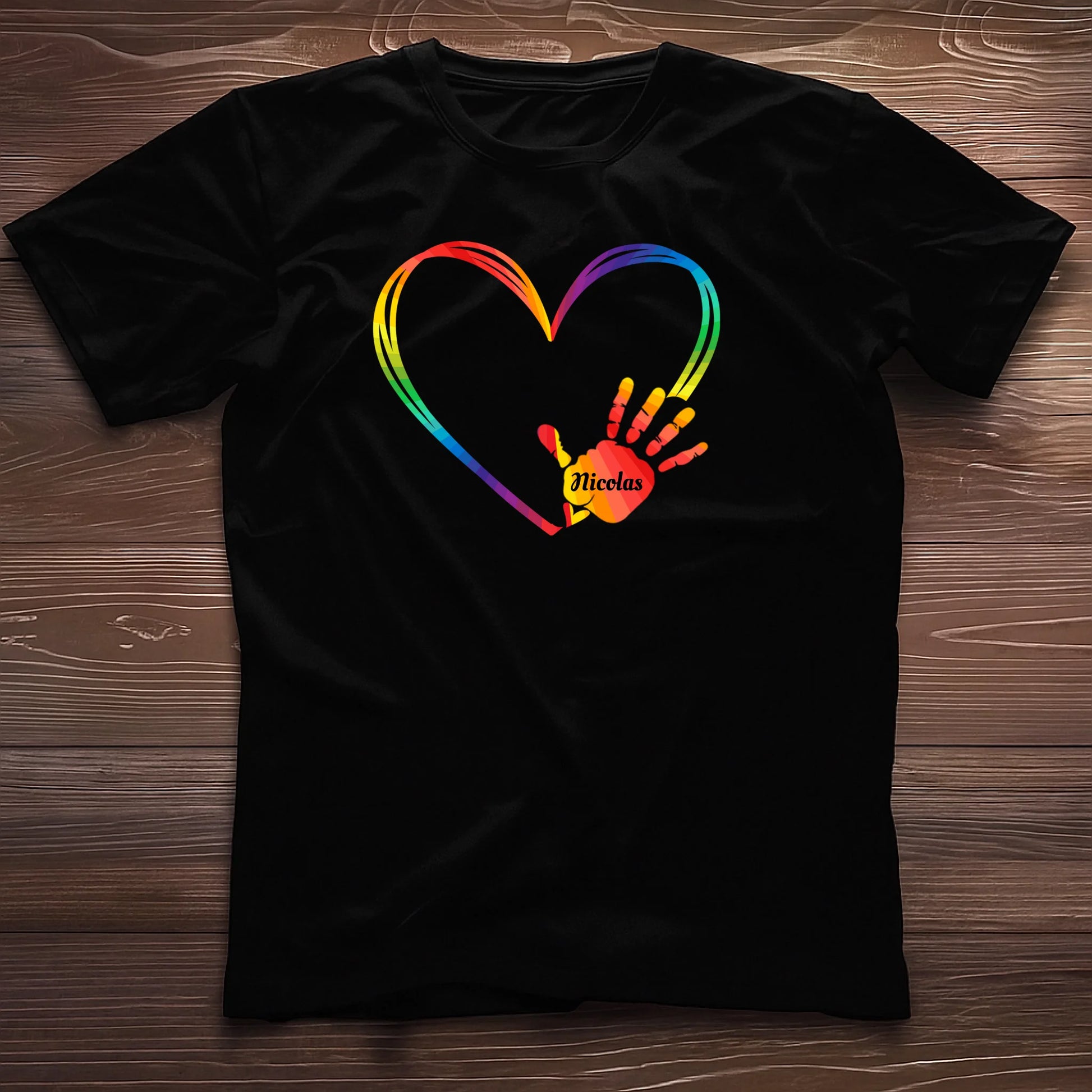 Mockup-tshirt-noir-plissé